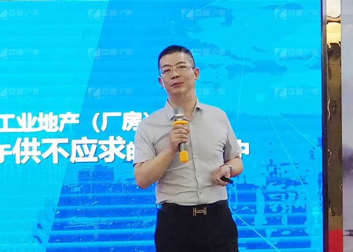 1627719435968344.jpg 640.webp (3).jpg